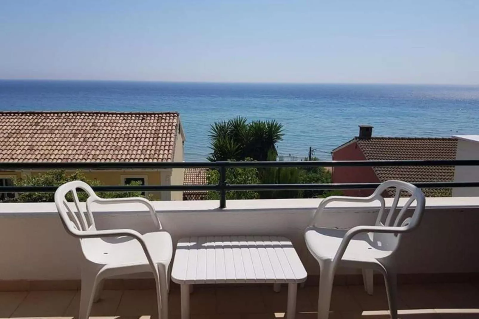 Corfu Glyfada Apartment 87-Uitzicht zomer