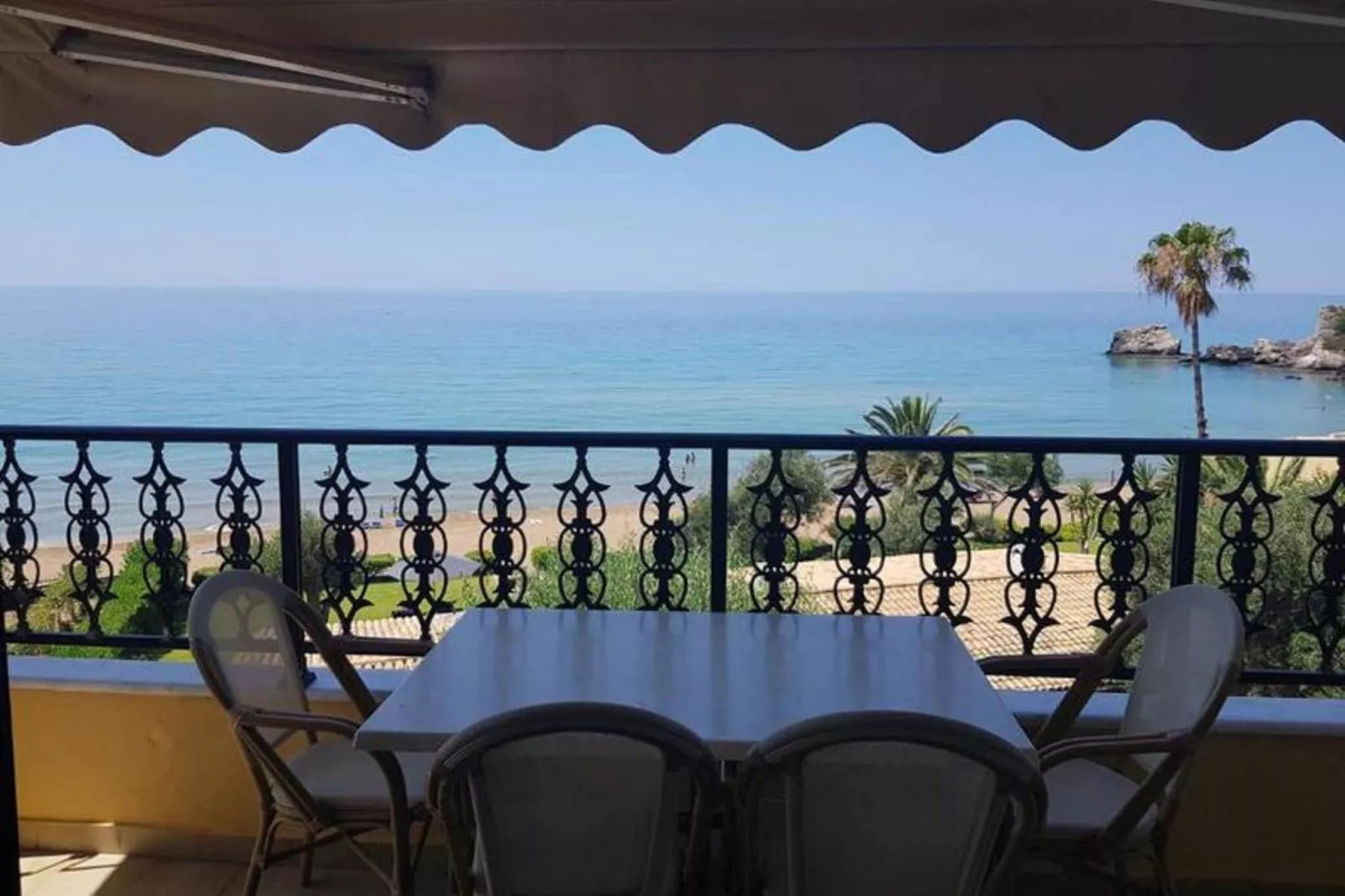Corfu Glyfada Apartment 46-Terrasbalkon