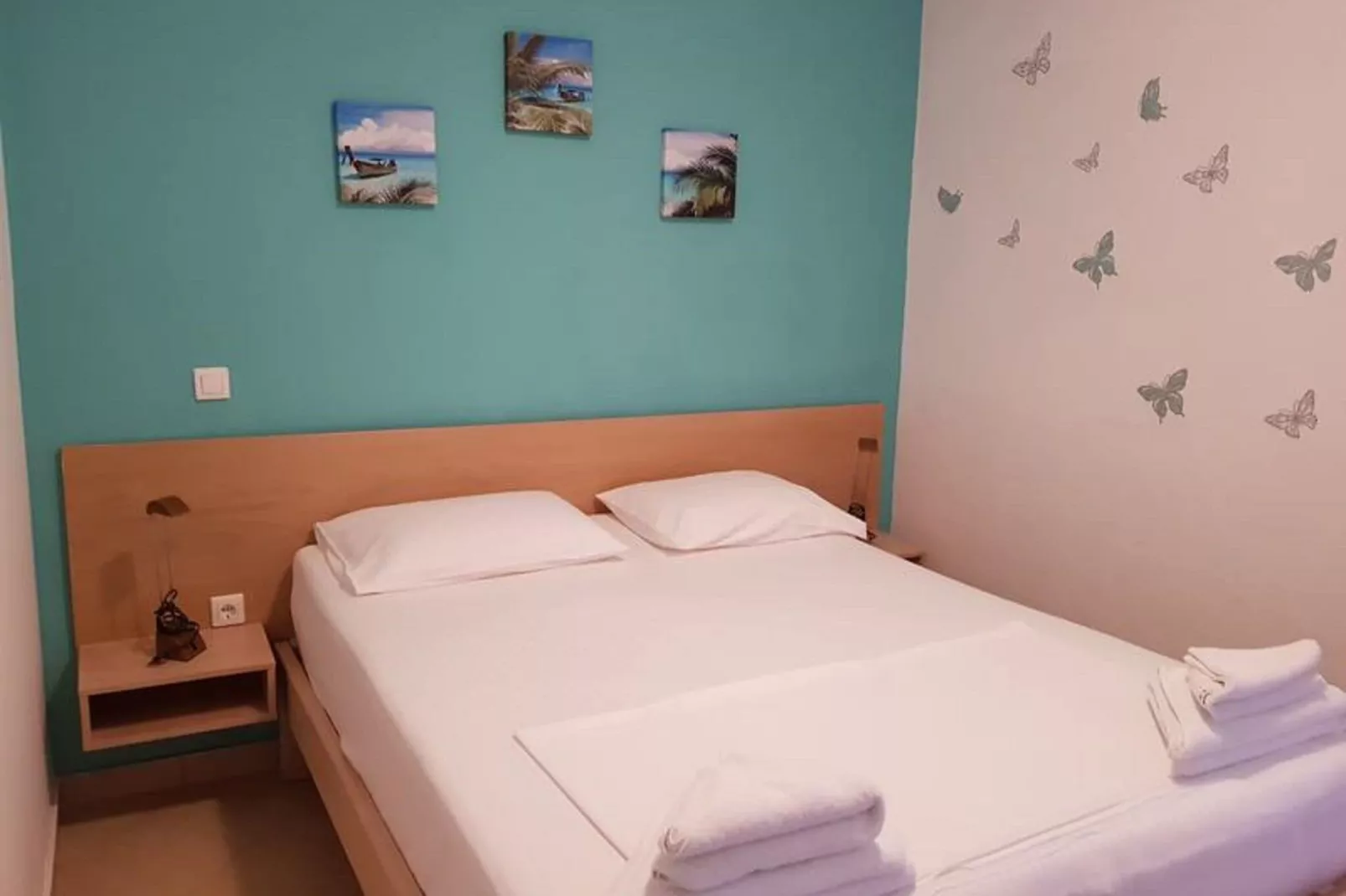 Located in one of the most beautiful sandy in Corfu  in Glyfada Beach 73-Slaapkamer