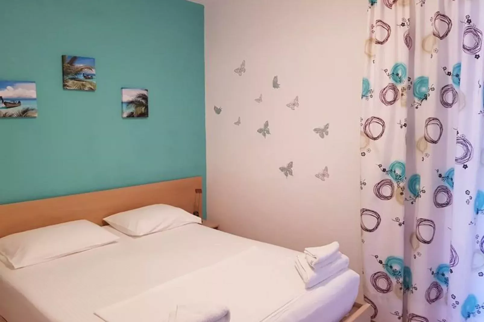 Located in one of the most beautiful sandy in Corfu  in Glyfada Beach 73-Slaapkamer