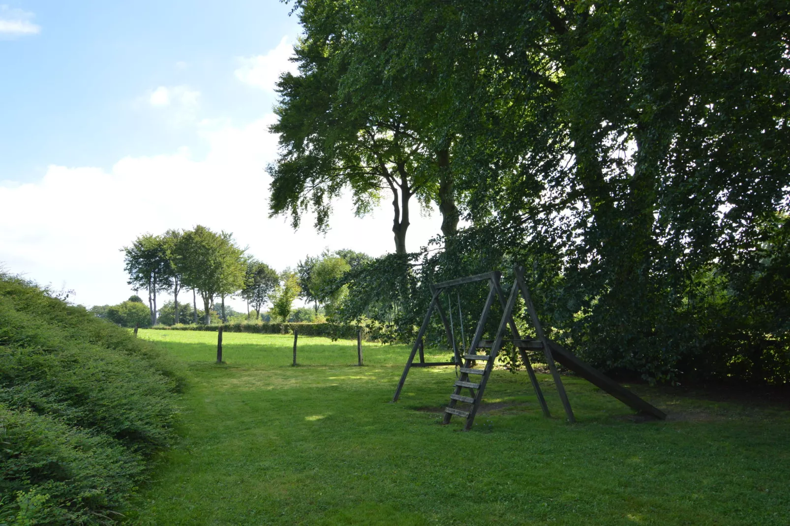 Le Refuge des Bergers-Tuinen zomer