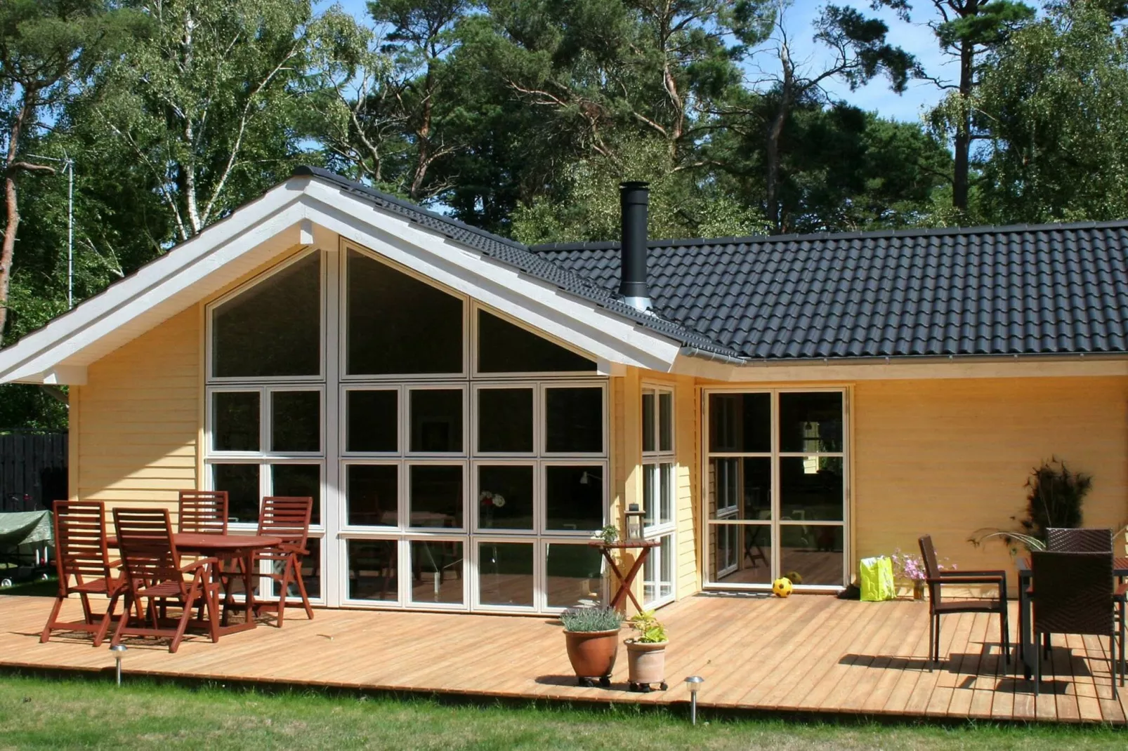 Sfeervol vakantiehuis in Bornholm met terras-Buitenlucht