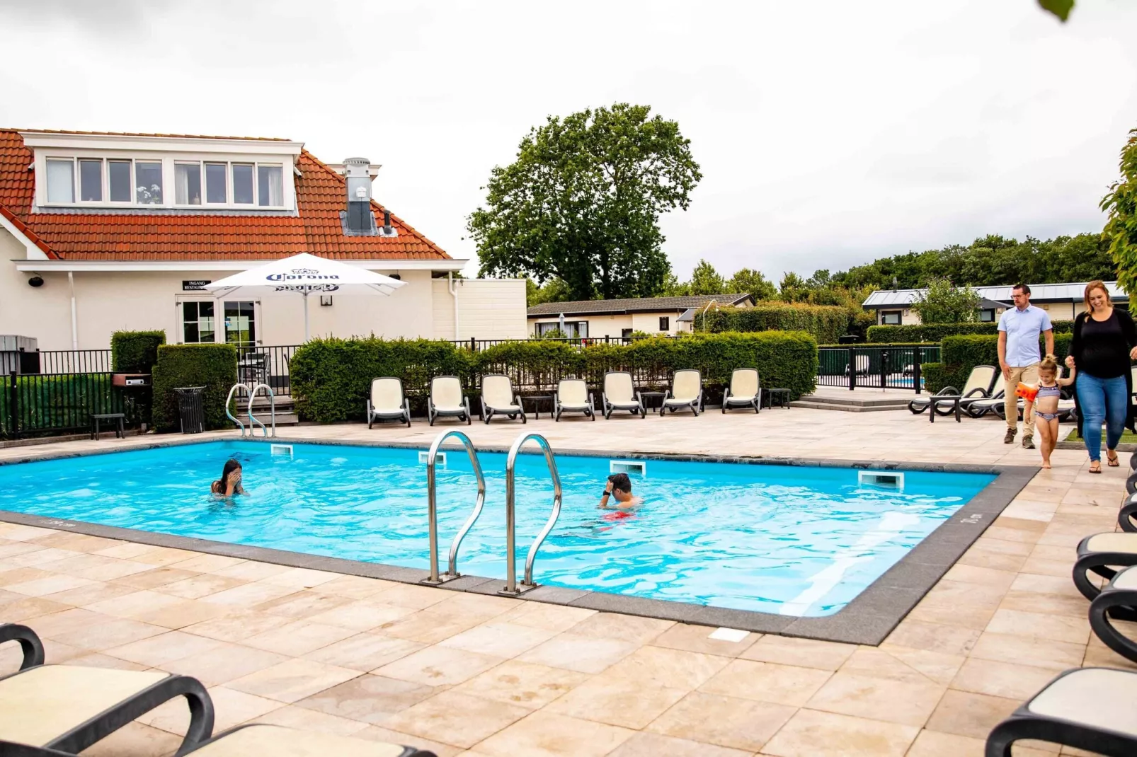Deluxe 4 personen-Parkfaciliteiten