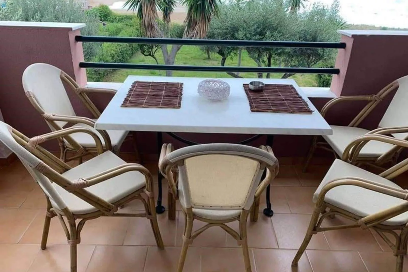 Glyfada Beachfront Apartment A3g 58a-Terrasbalkon