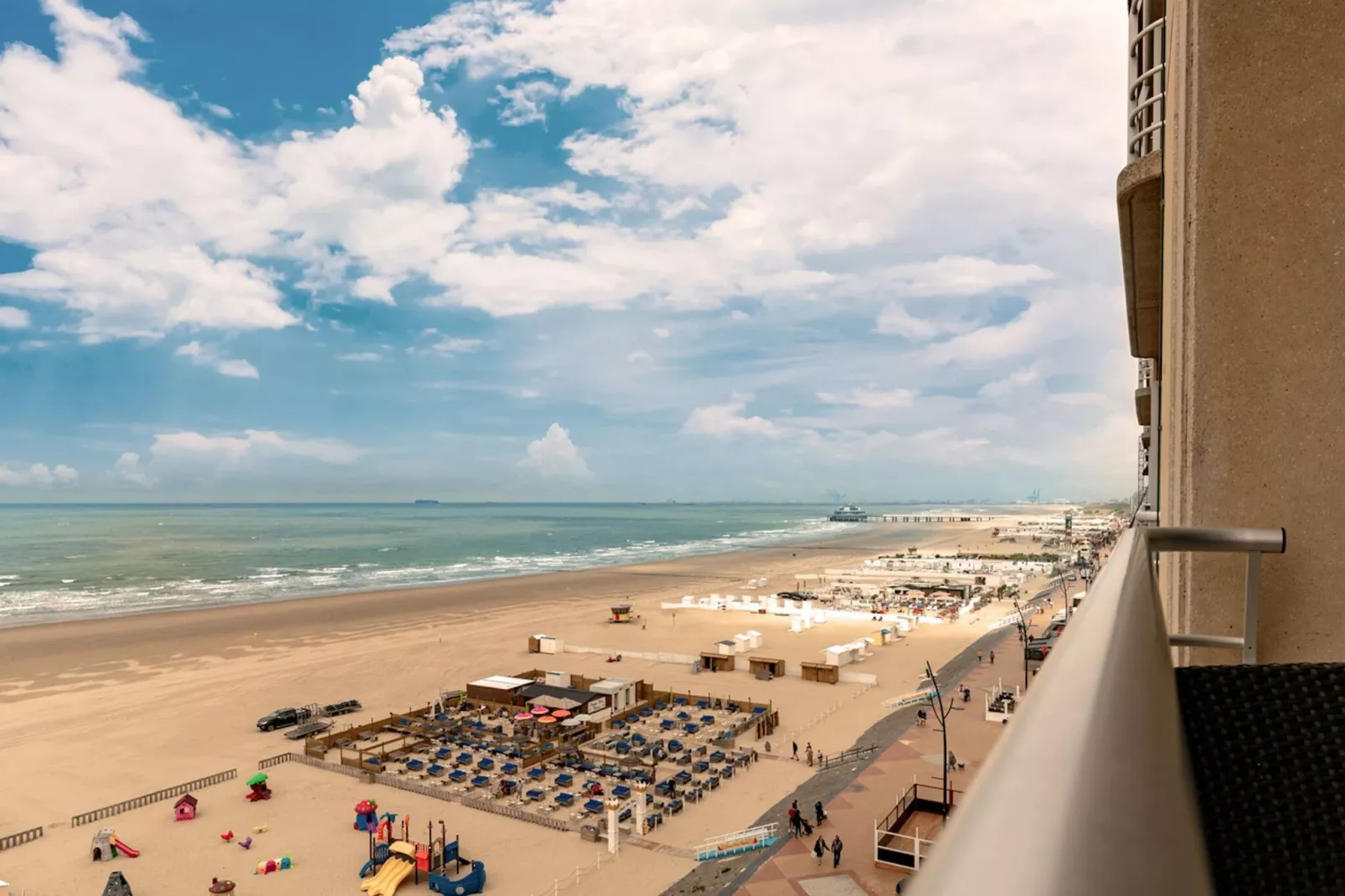 Residence Blankenberge 5-Terrasbalkon