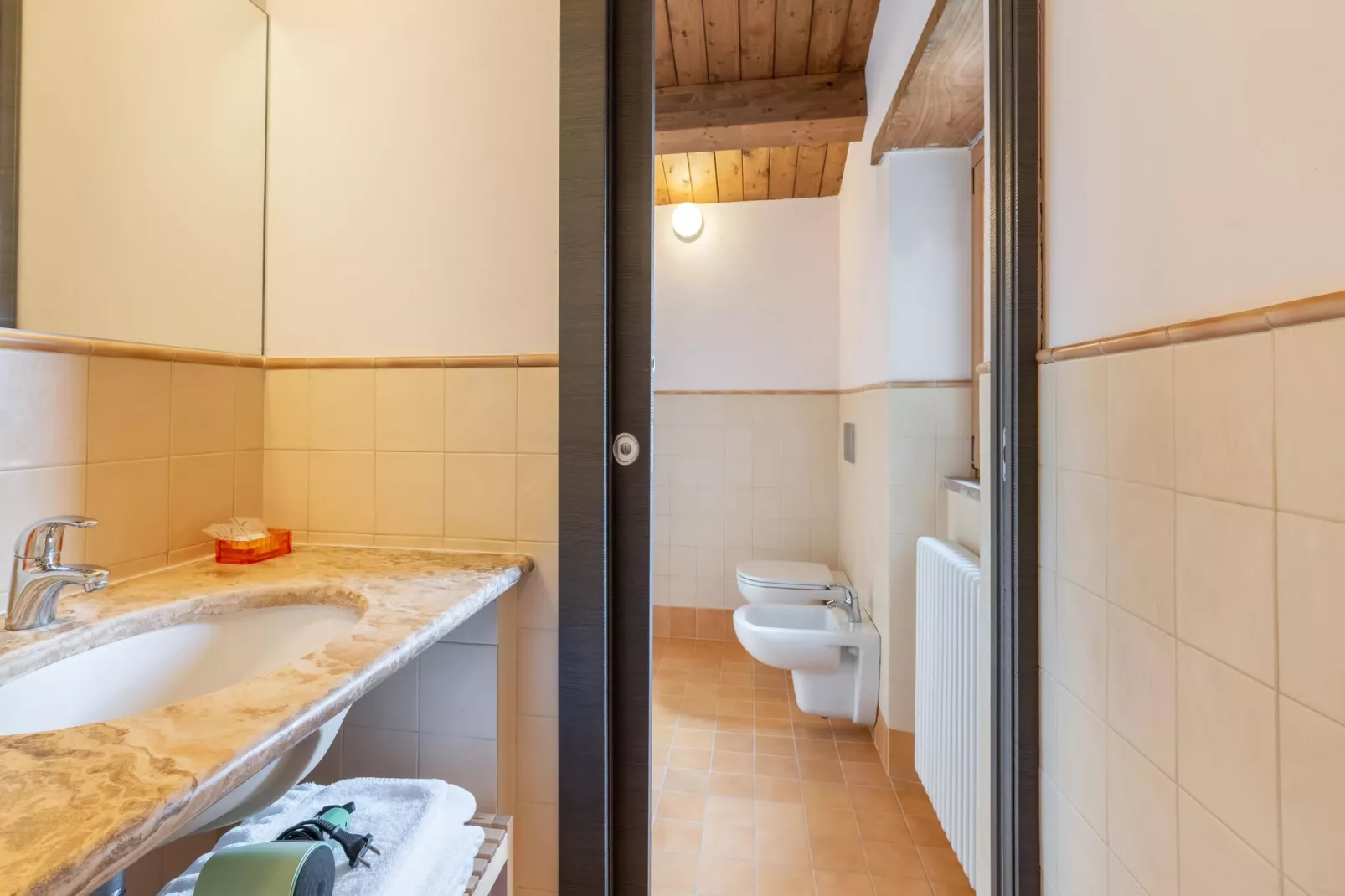 Casa Olivo-Badkamer