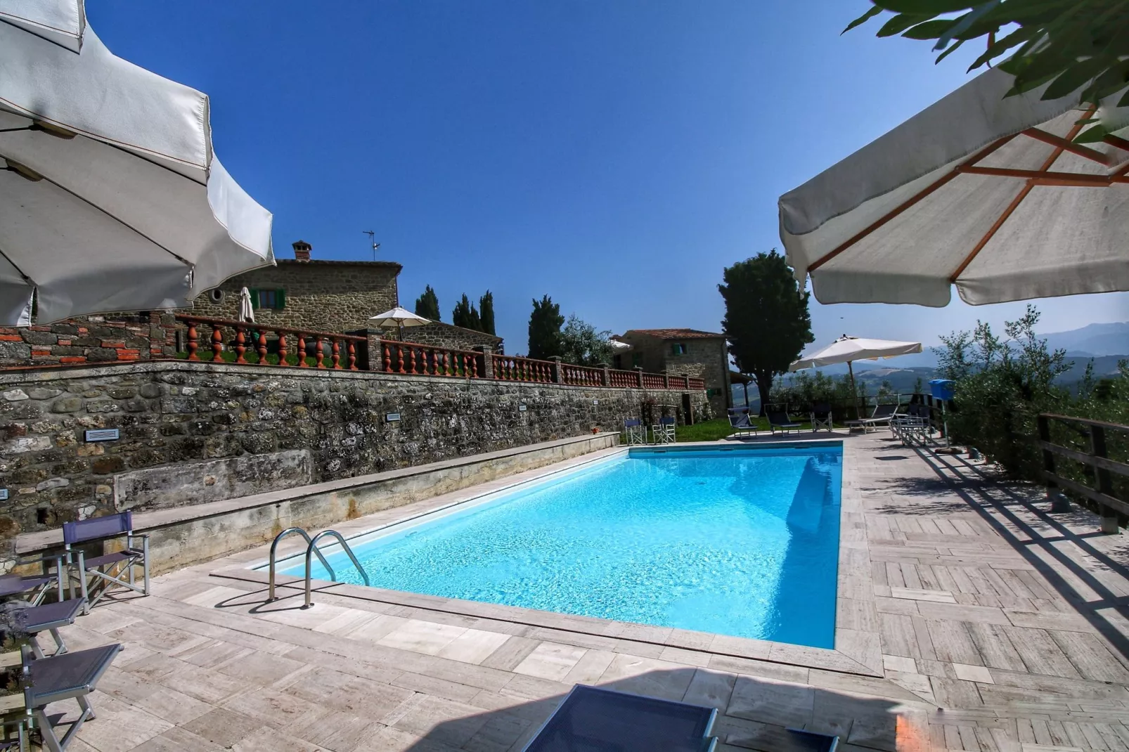poolofhouse