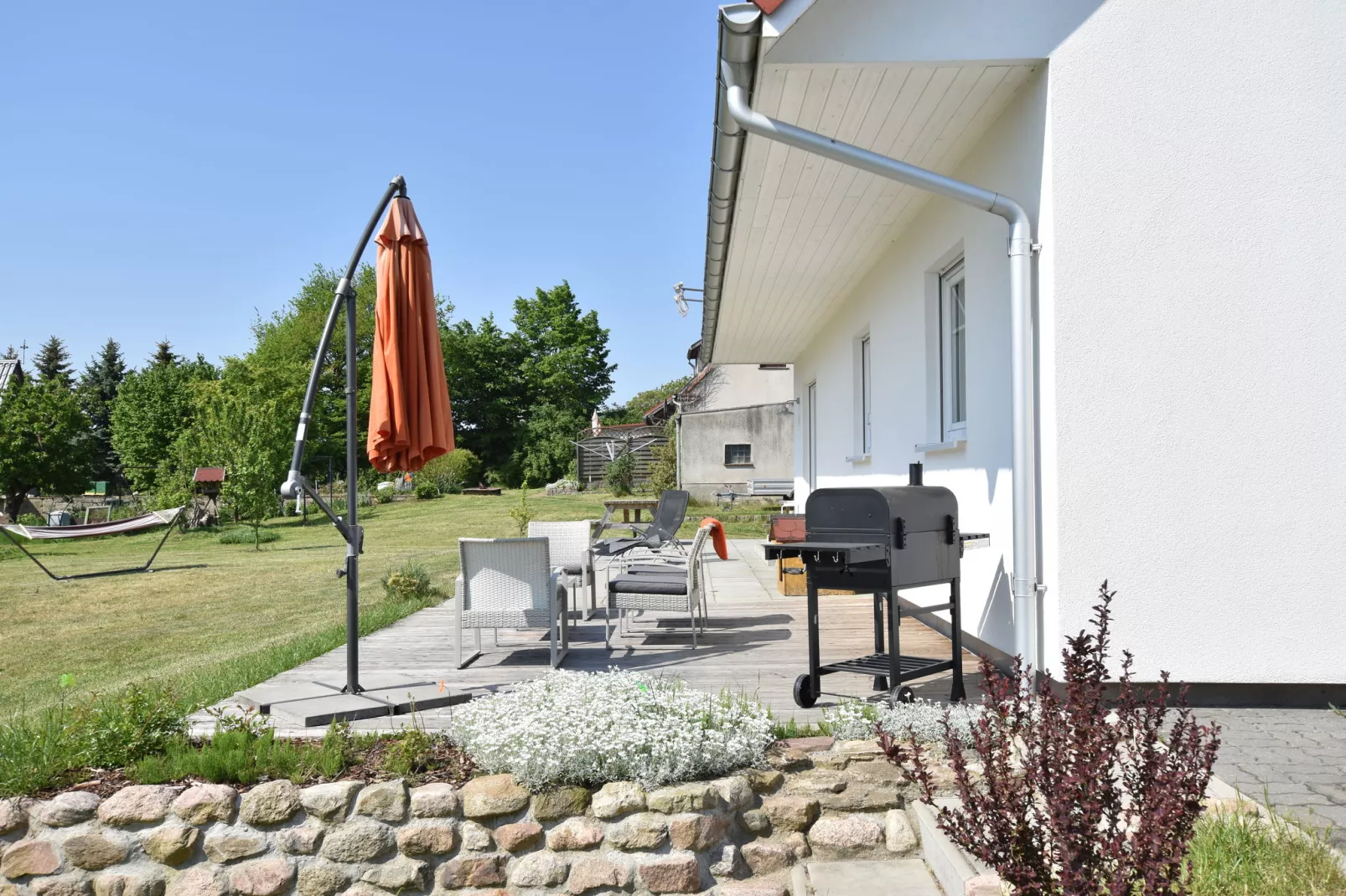 Ferienhaus nahe Insel Poel mit Kamin Terrasse und Garten-Terrasbalkon