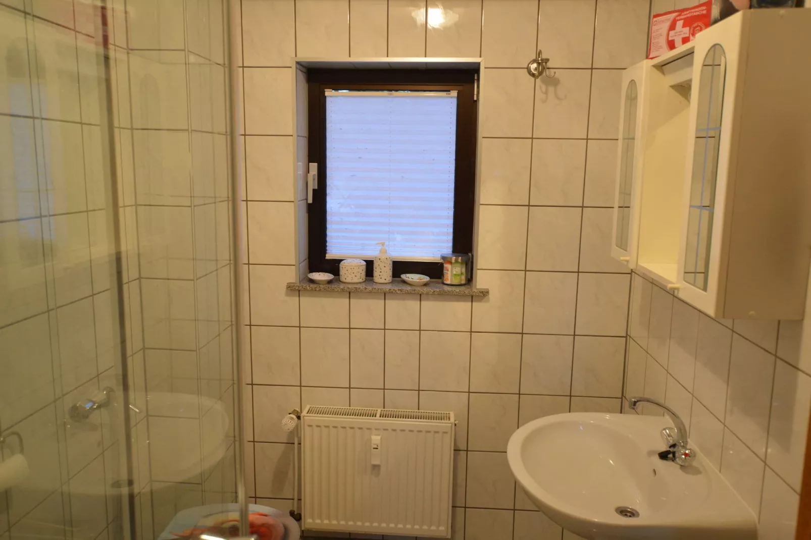 Ferienwohnung Erdgeschoss Weitblick I-Badkamer