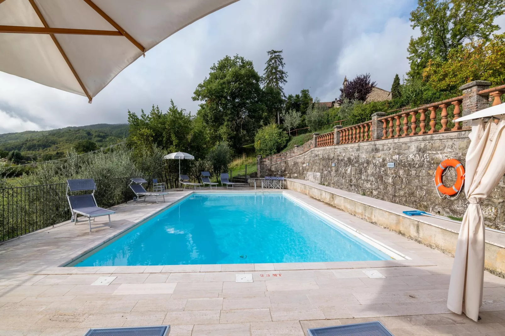 Casa Mirolago-Zwembad