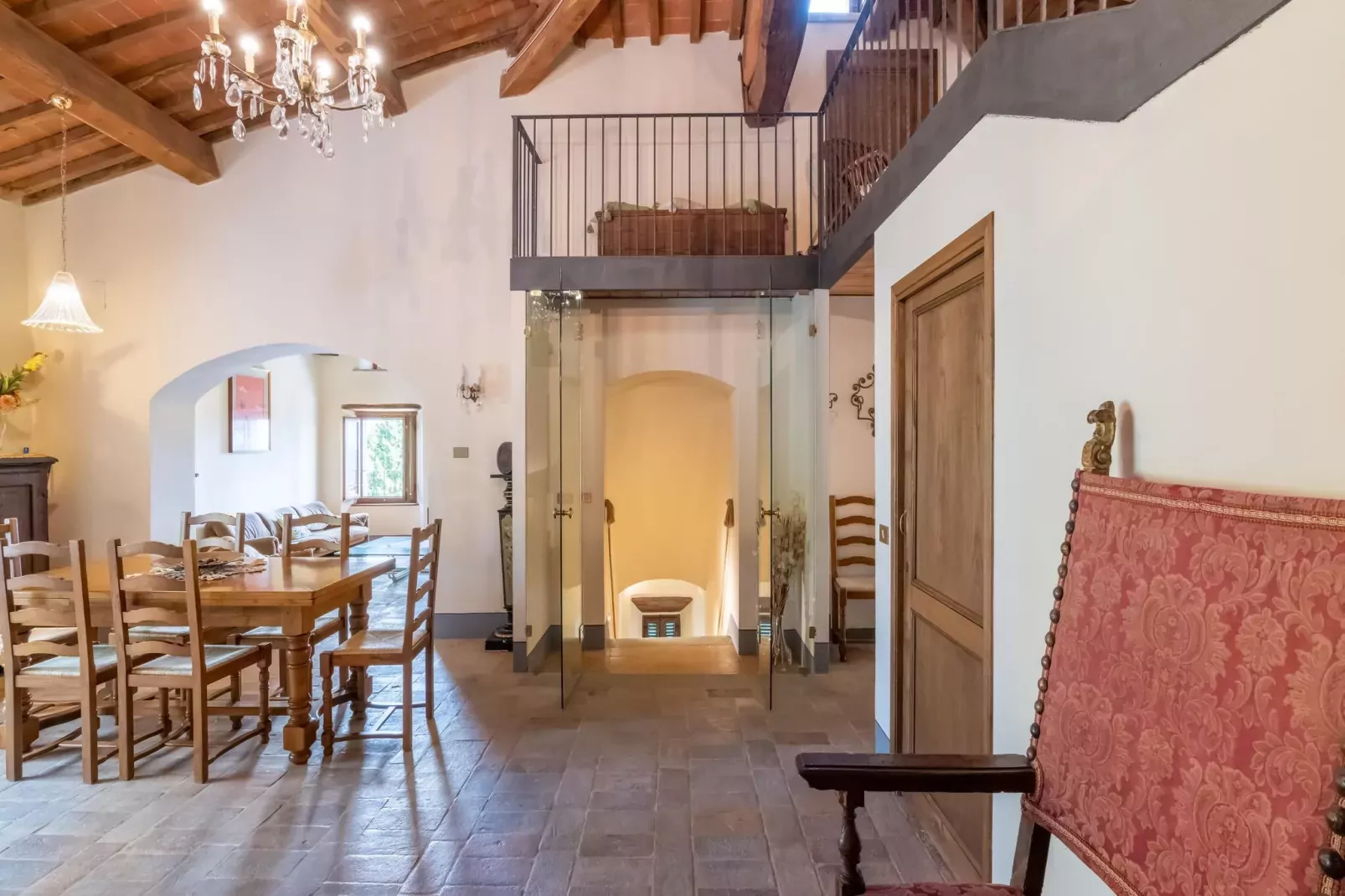 Casa Mirolago-Eetkamer