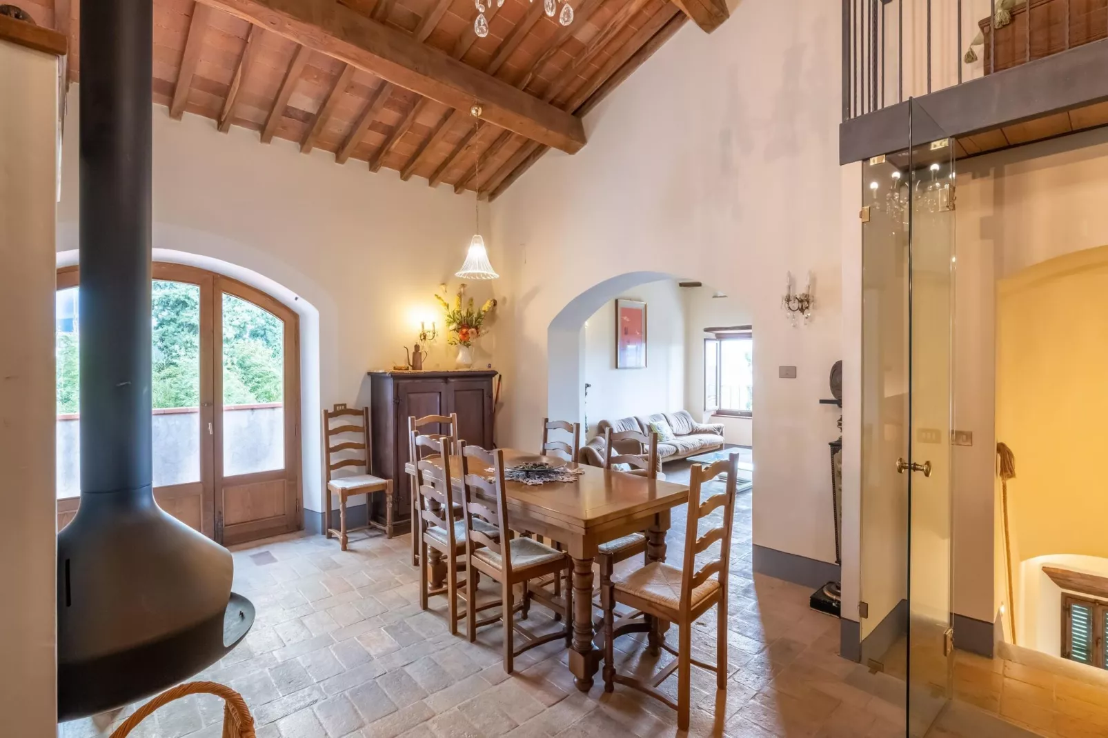 Casa Mirolago-Eetkamer
