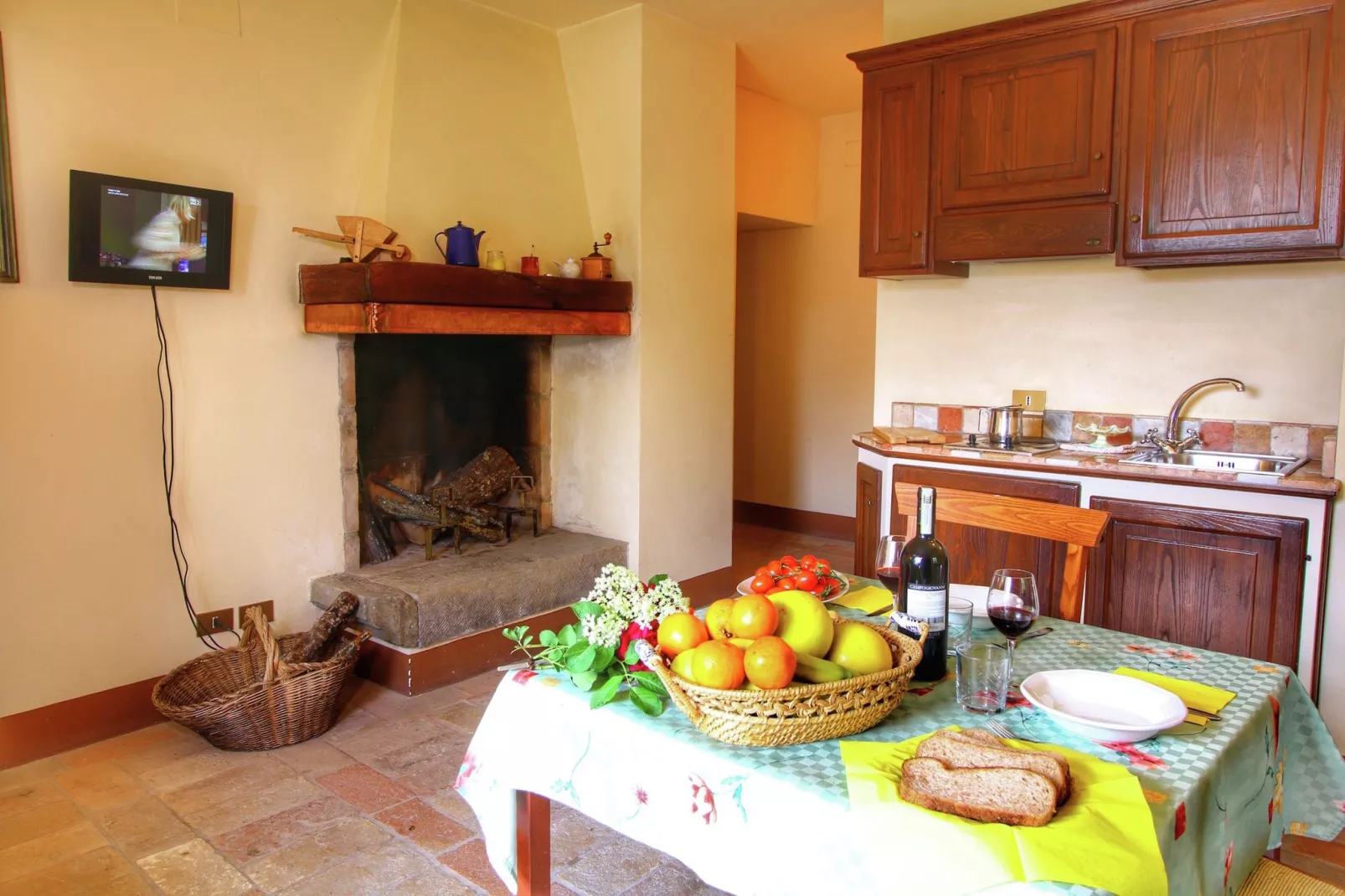 Casa Granaio-Eetkamer