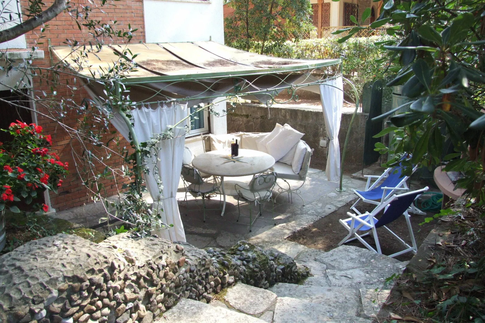 Pineta Bouganville-Terrasbalkon