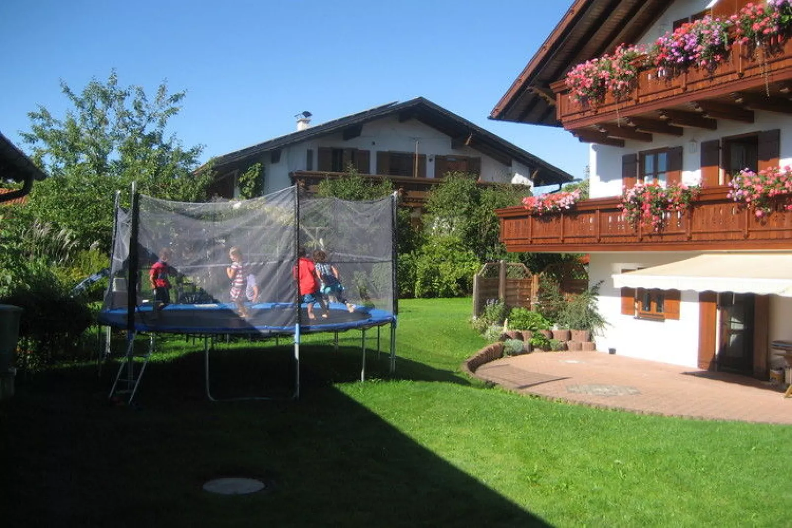 Im Pfaffenwinkel-Buitenkant zomer