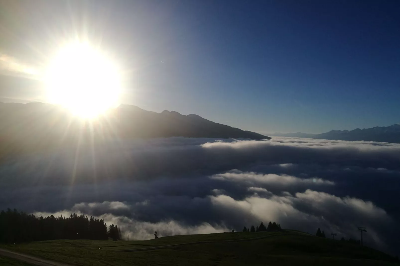 Almhütte Gipfelblick-Uitzicht zomer
