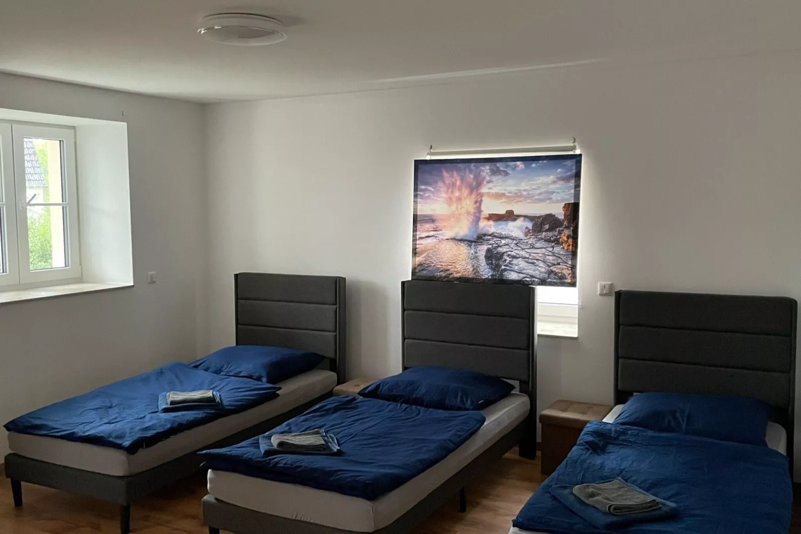 Ferienwohnung Haunsheim links-Slaapkamer