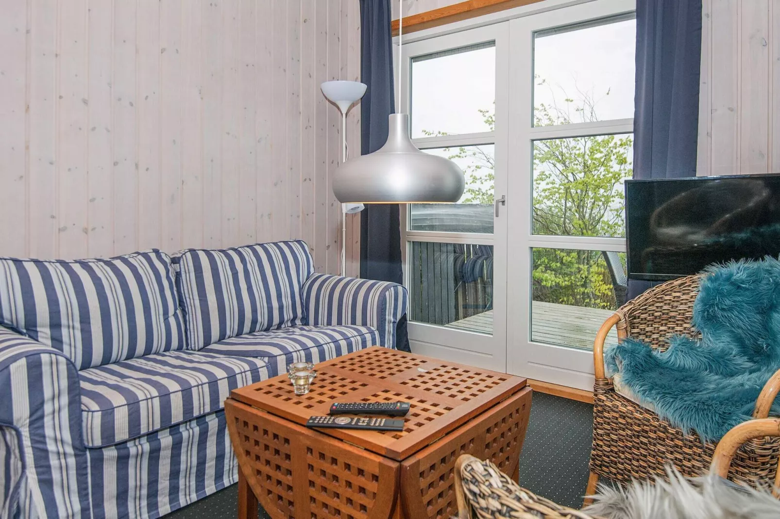 Aantrekkelijk vakantiehuis met uitzicht op de zee in Bjert