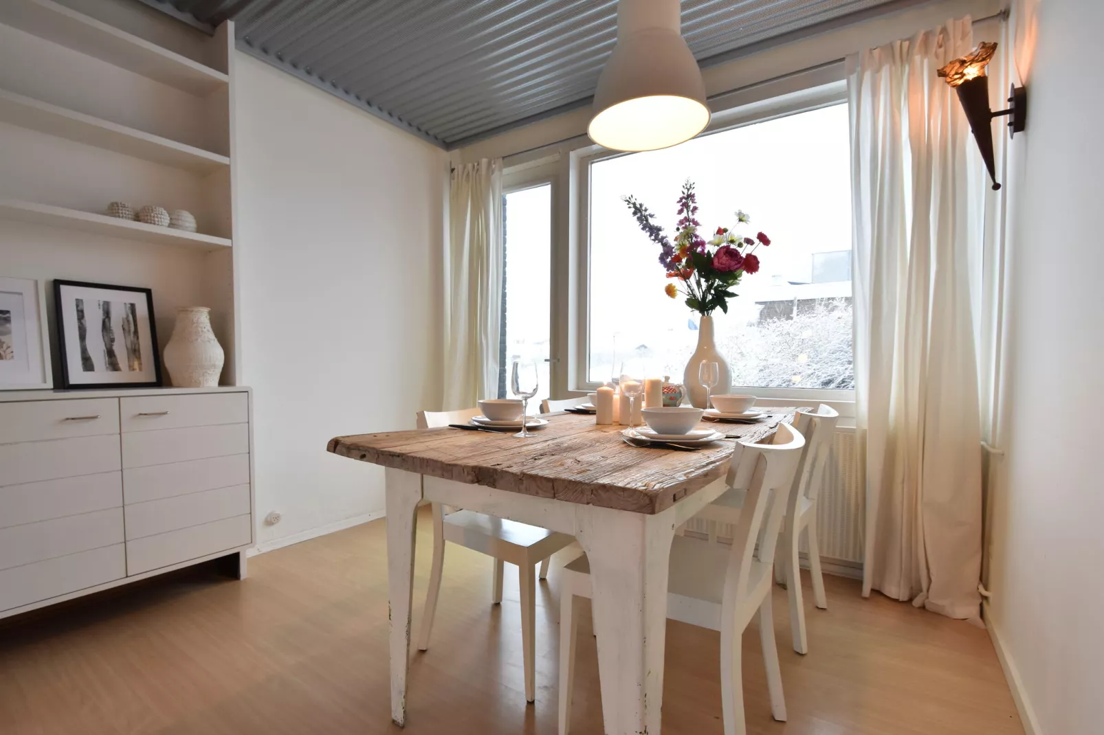Beachhouse I-Eetkamer