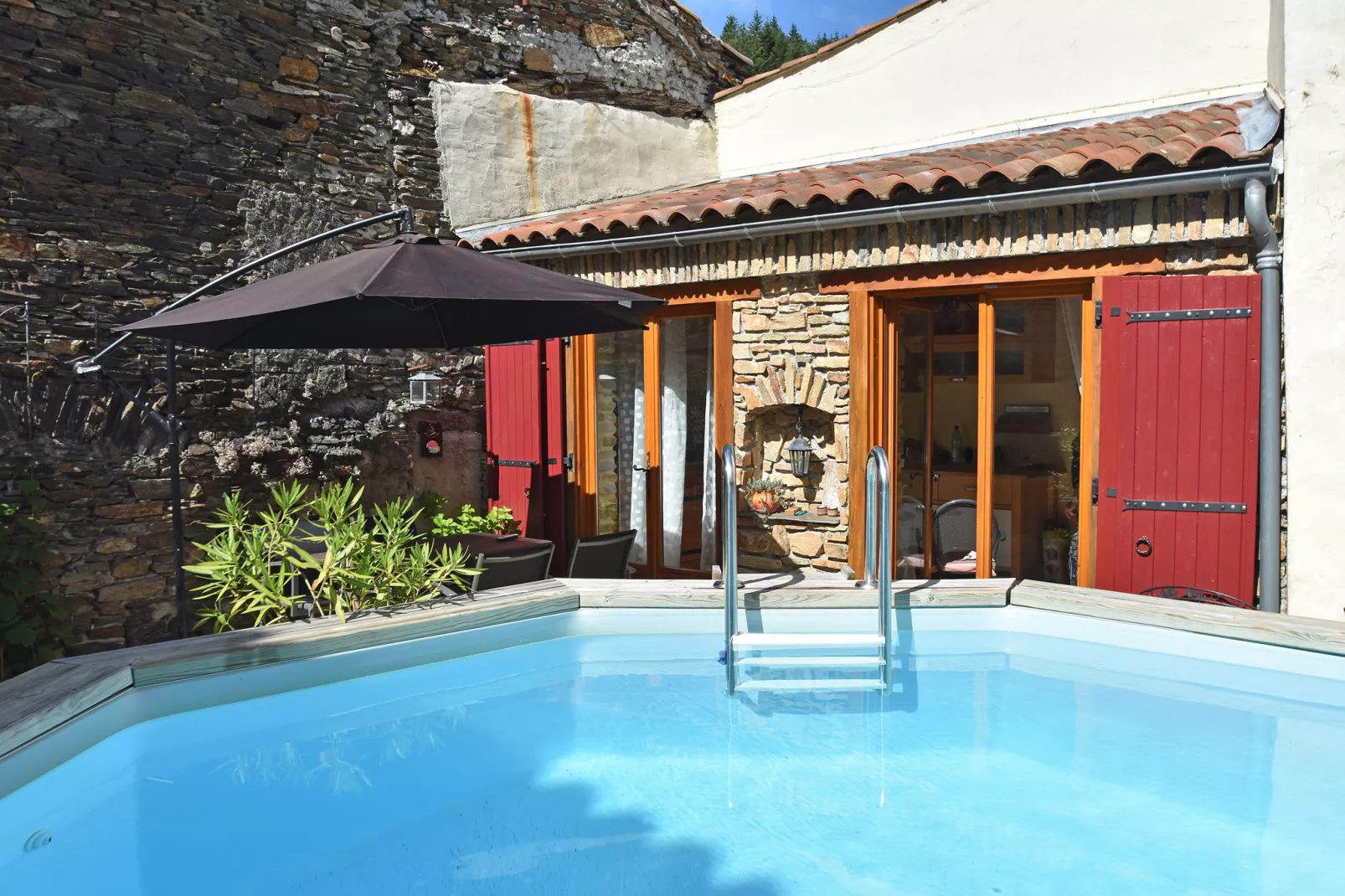 Vakantiehuis met zwembad in Cuxac-Cabardès-Zwembad