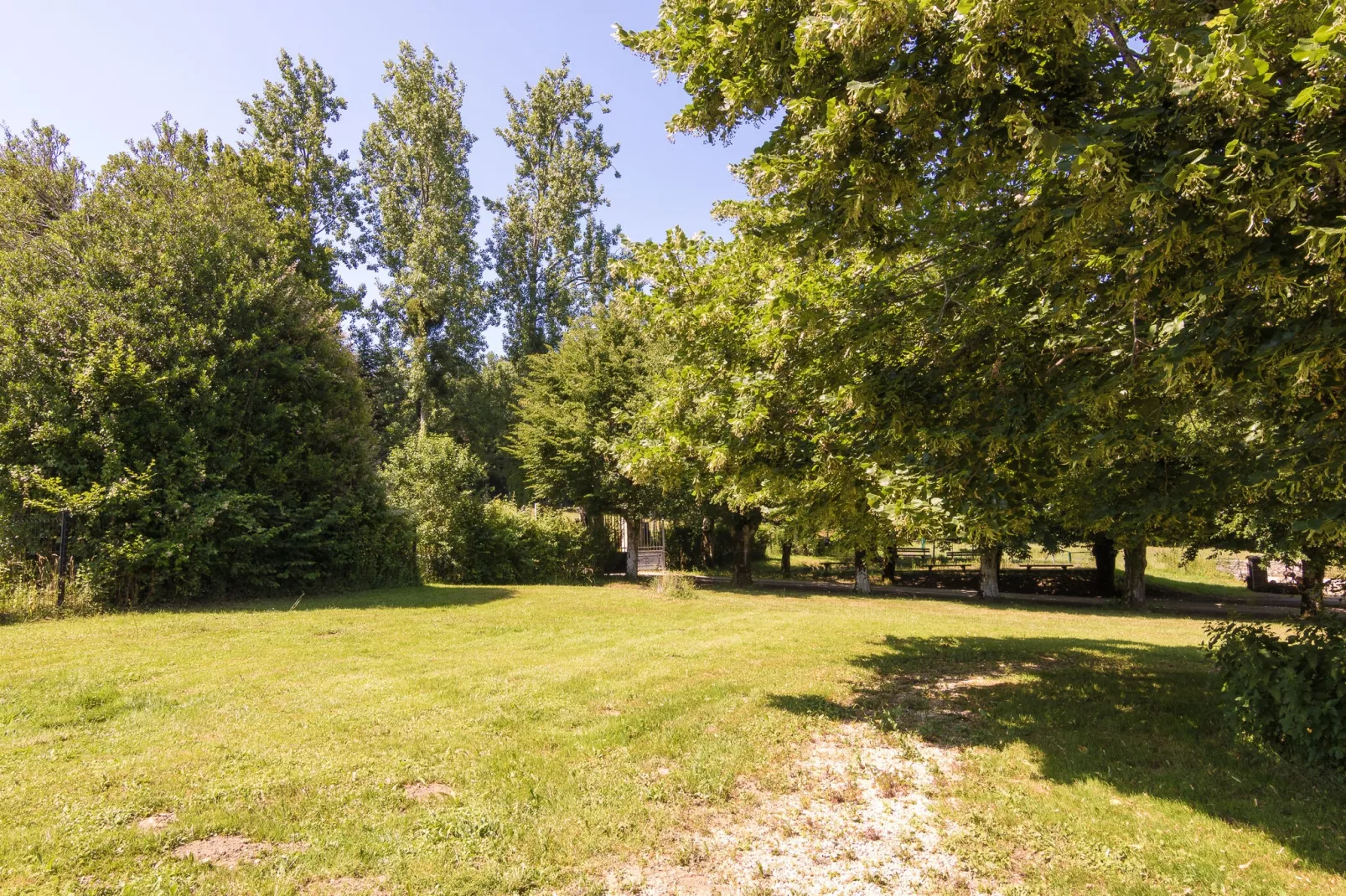 La Petite Maison-Uitzicht zomer