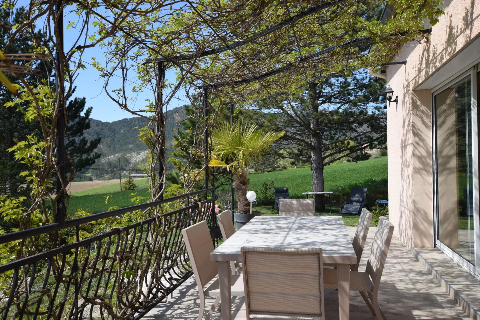 Maison de vacances - MARIGNAC-EN-DIOIS-Terrasbalkon