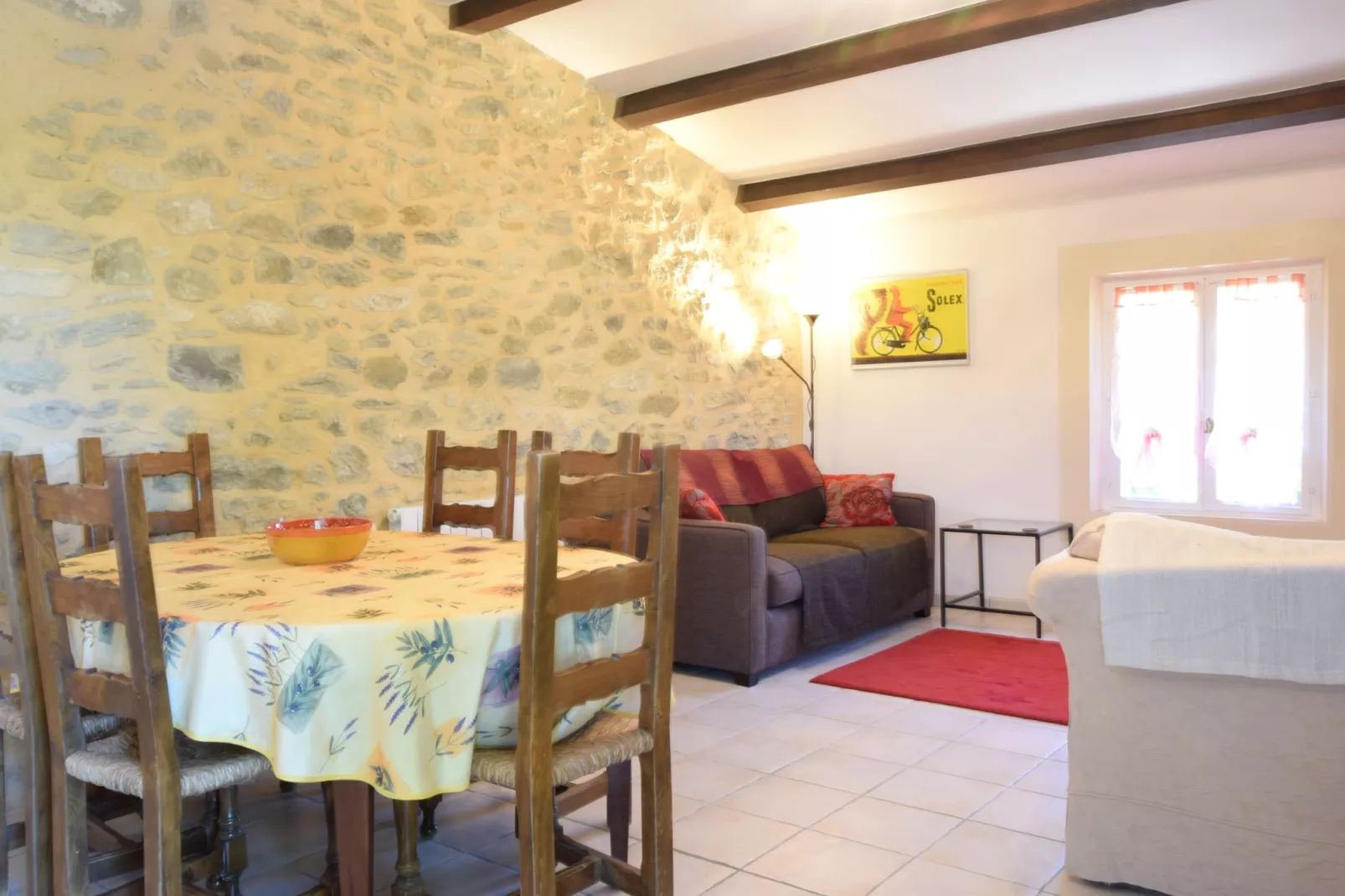 Gite 2 - Pont de Barret 4pers-Eetkamer