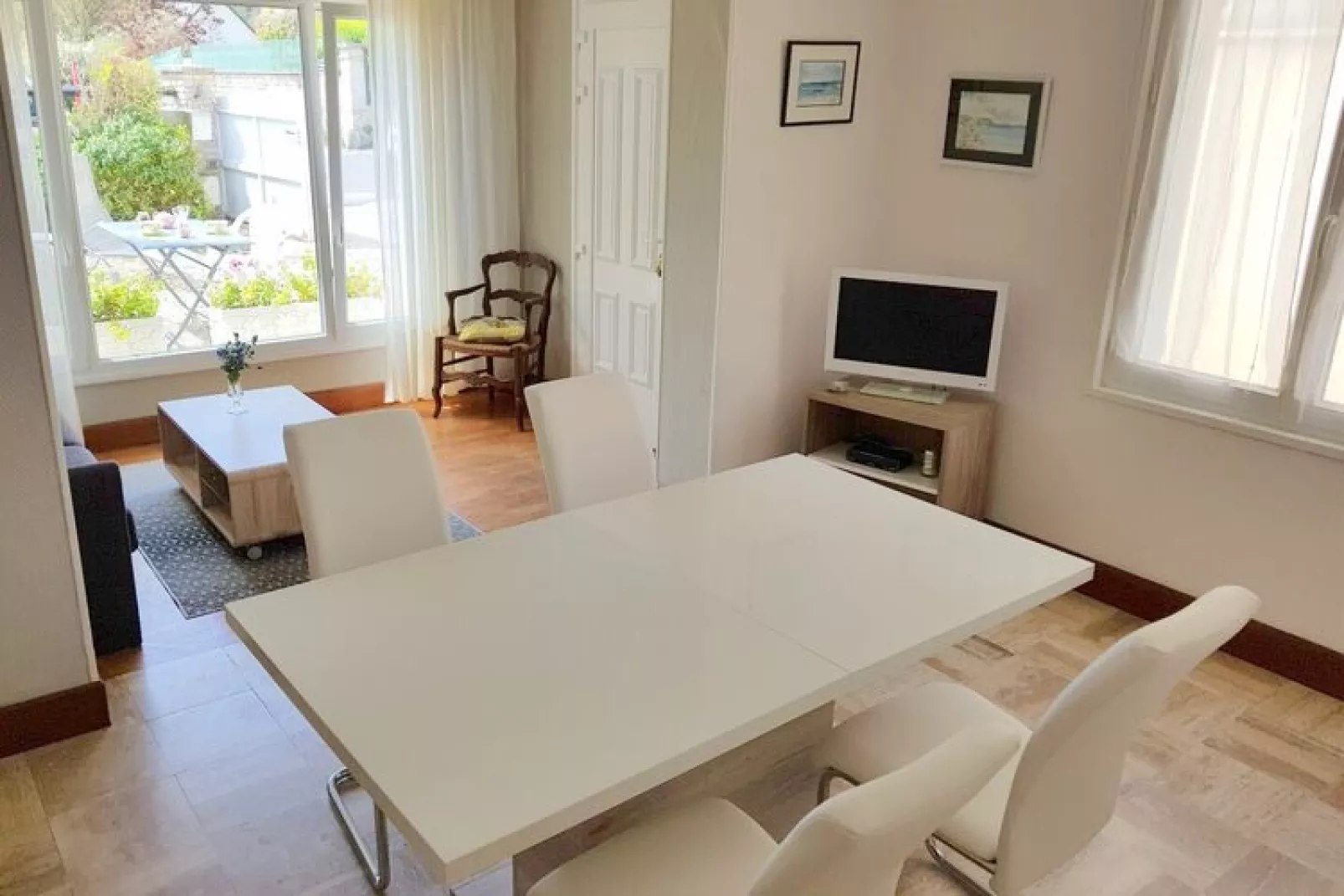 Holiday flat, Arromanches-les-Bains-SLOOP - app. au rez-de-chaussée-Eetkamer