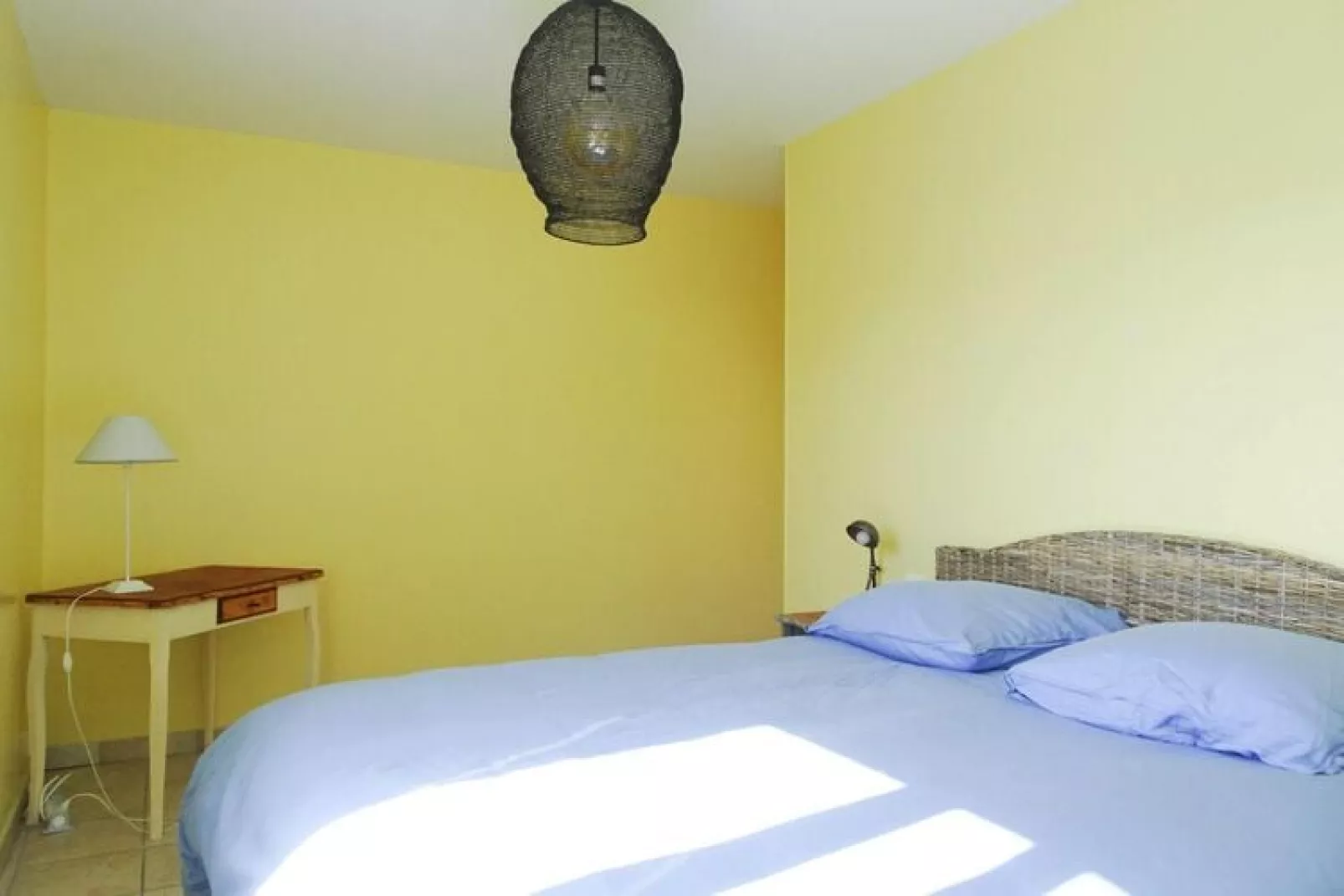 Holiday home Saint-Germain-sur-Ay-Slaapkamer