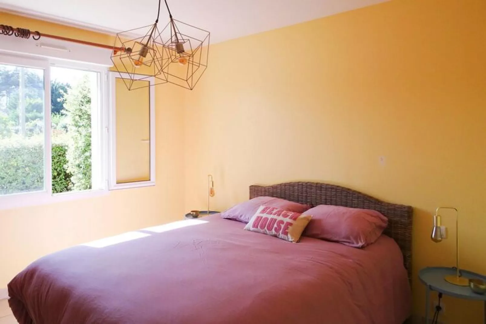 Holiday home Saint-Germain-sur-Ay-Slaapkamer