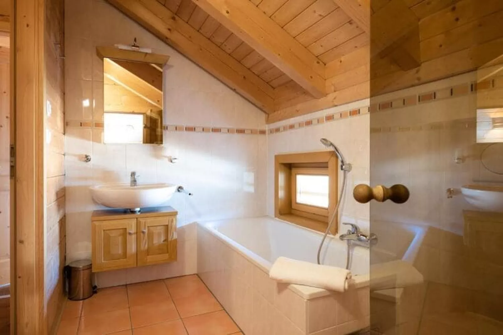 Koralpe mit Sauna-Badkamer