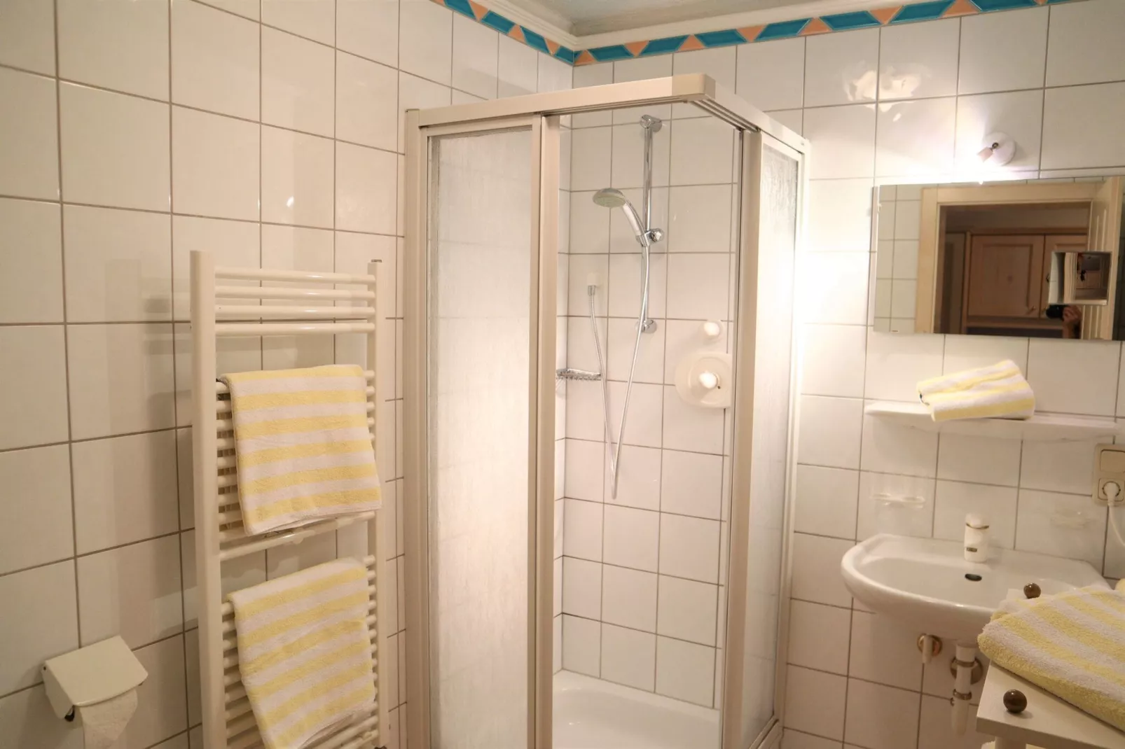 Edenlehen - Wasserfall-Badkamer