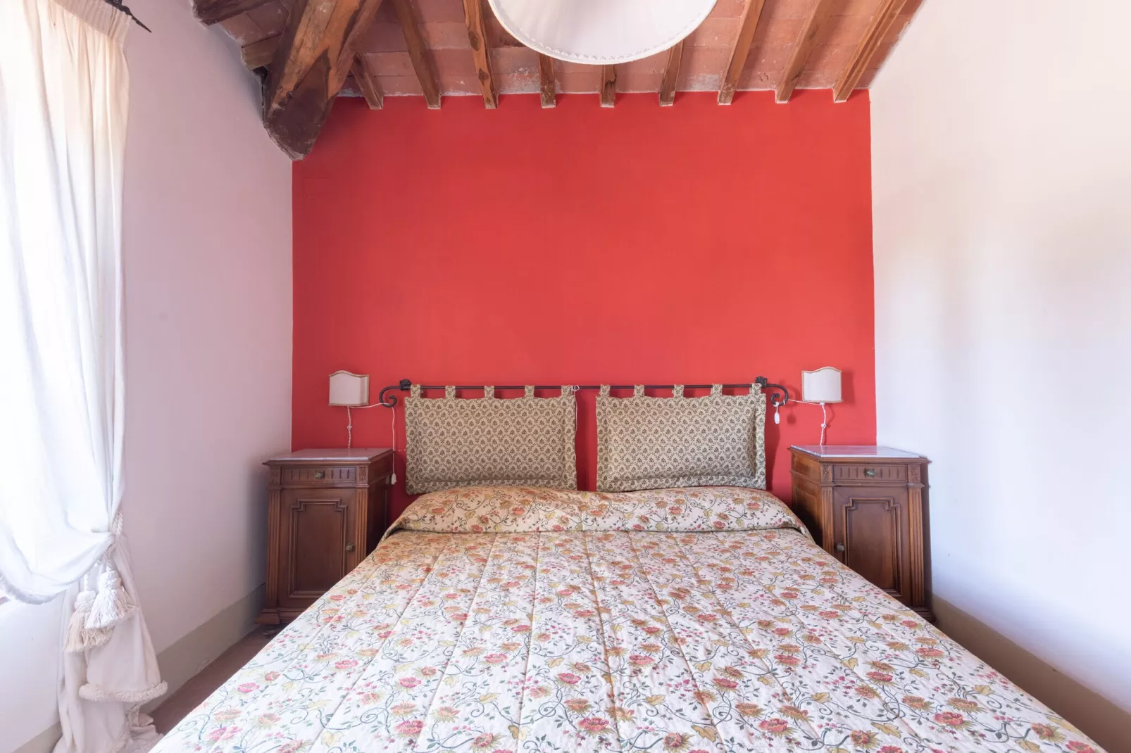 Rustiek appartement in Rapolano Terme met zwembad - Slaapkamer