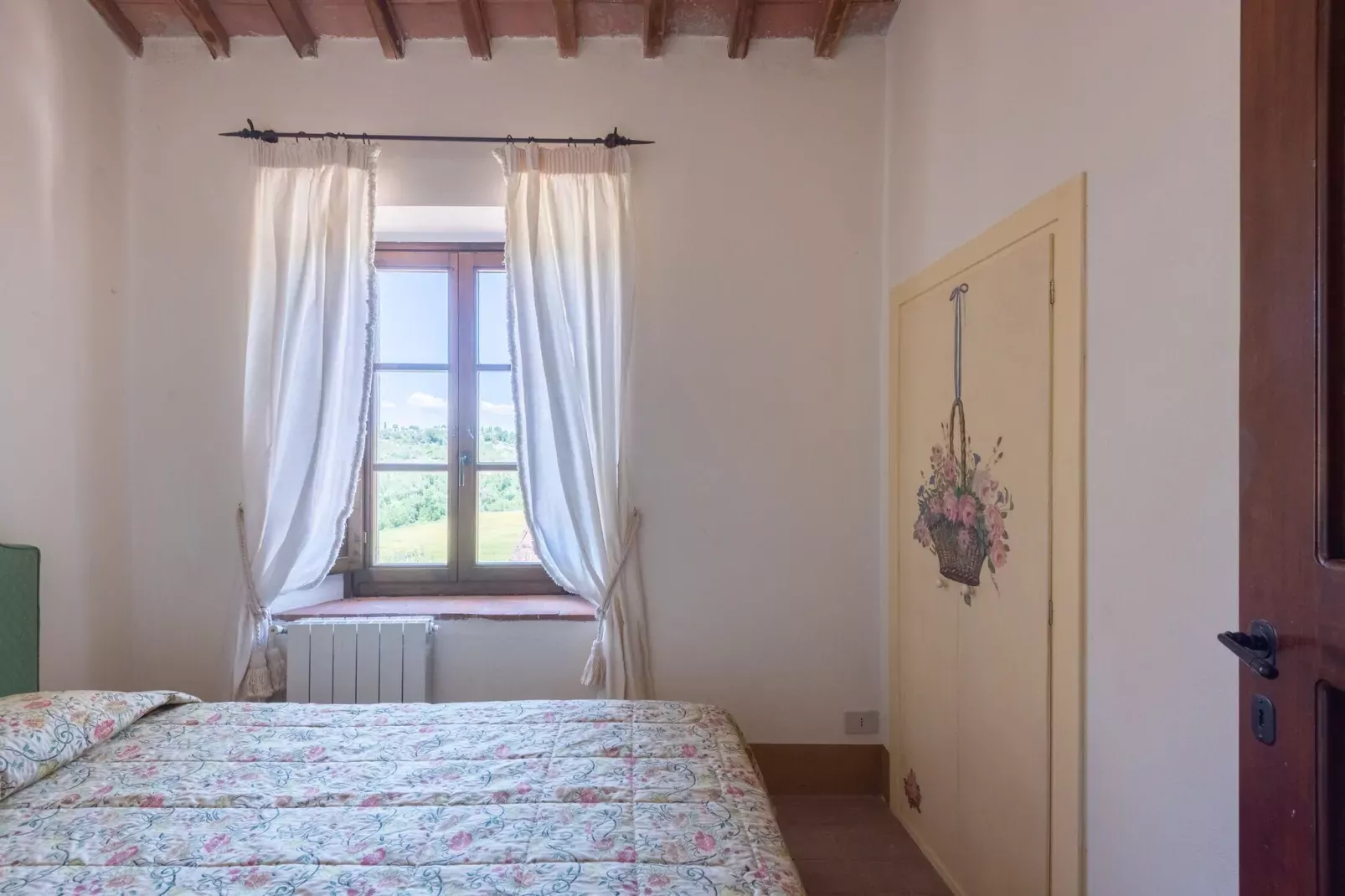 Rustiek appartement in Rapolano Terme met zwembad - Slaapkamer