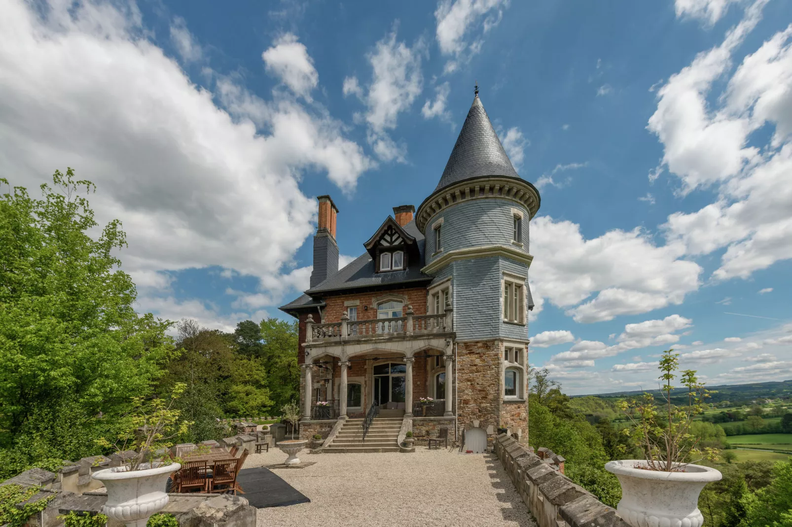 Le Chateau de Balmoral-Buitenkant zomer