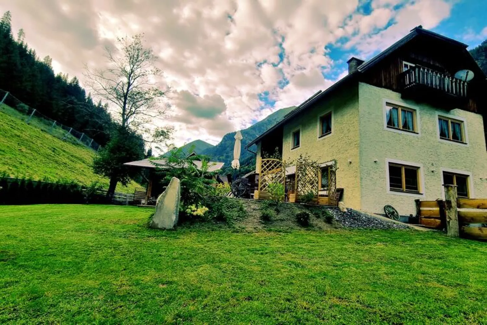 Ferienhaus Krapflgeusche-Terrasbalkon