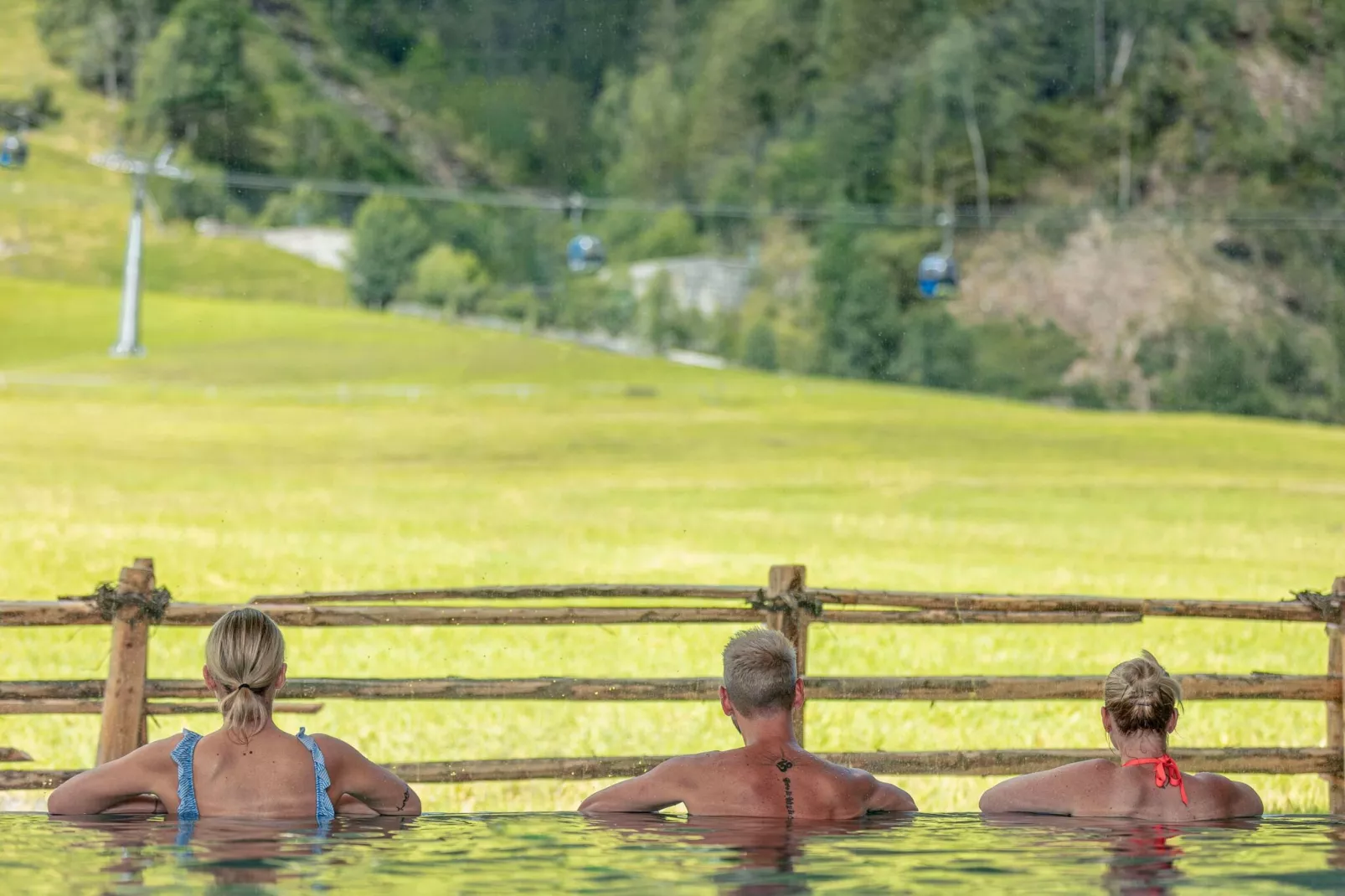 Luxe appartement met sauna, direct aan de skipiste-Parkfaciliteiten