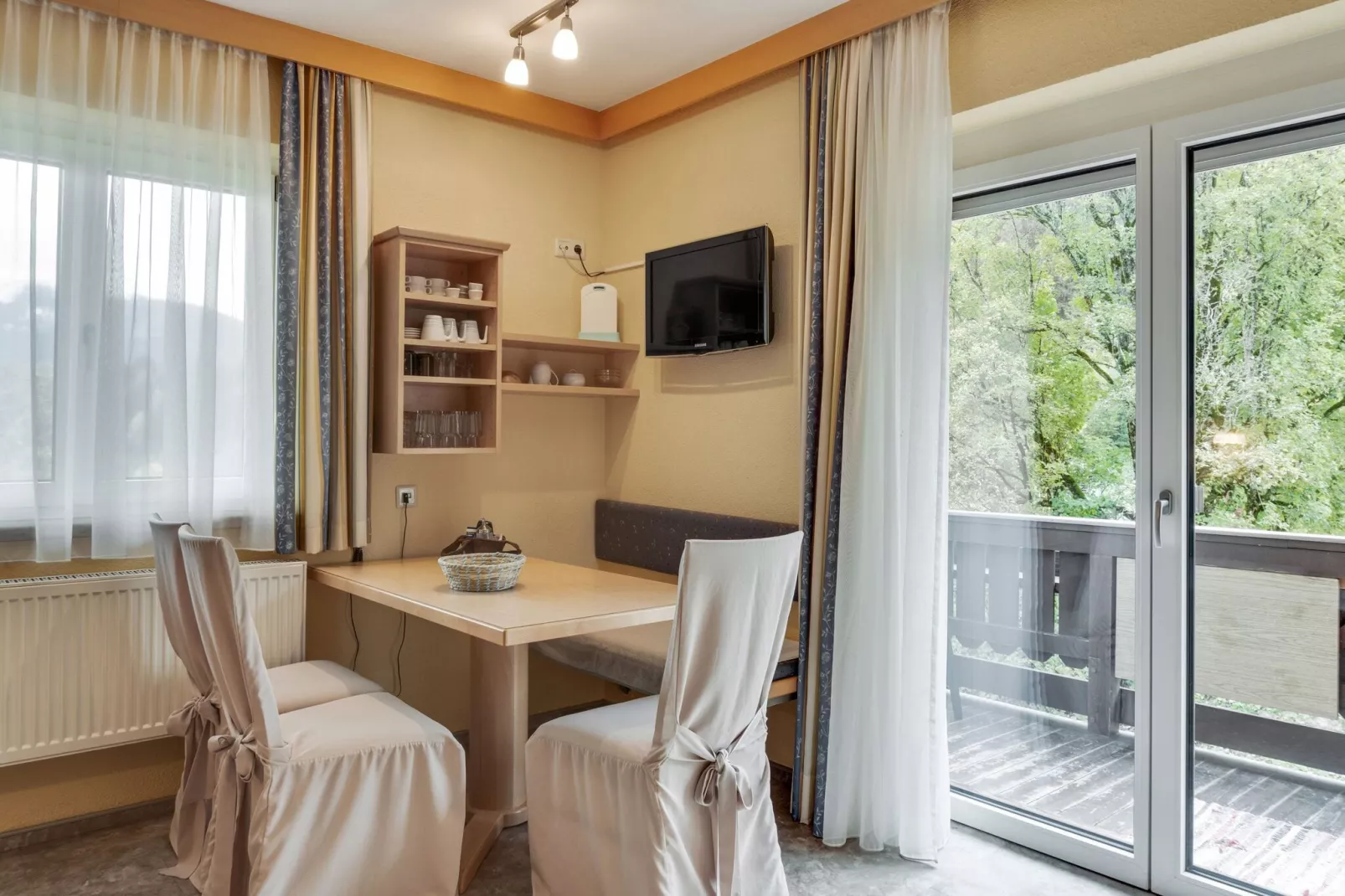 Appartement Schmittenhöhe-Eetkamer