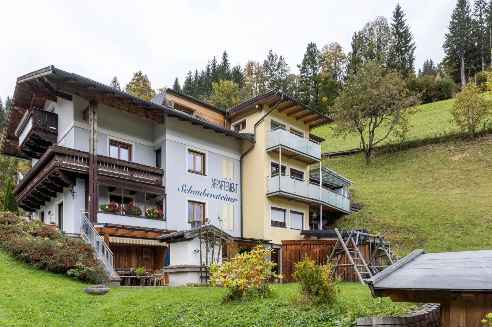 Appartement Werner-Buitenkant zomer