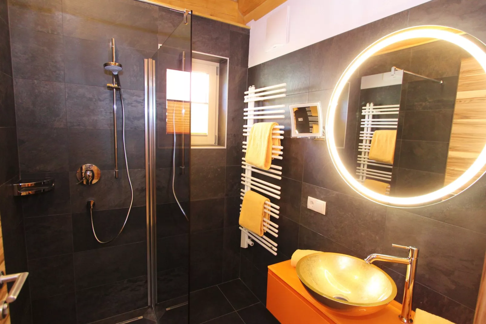 Luxusapartments Kaprun - West B-Badkamer