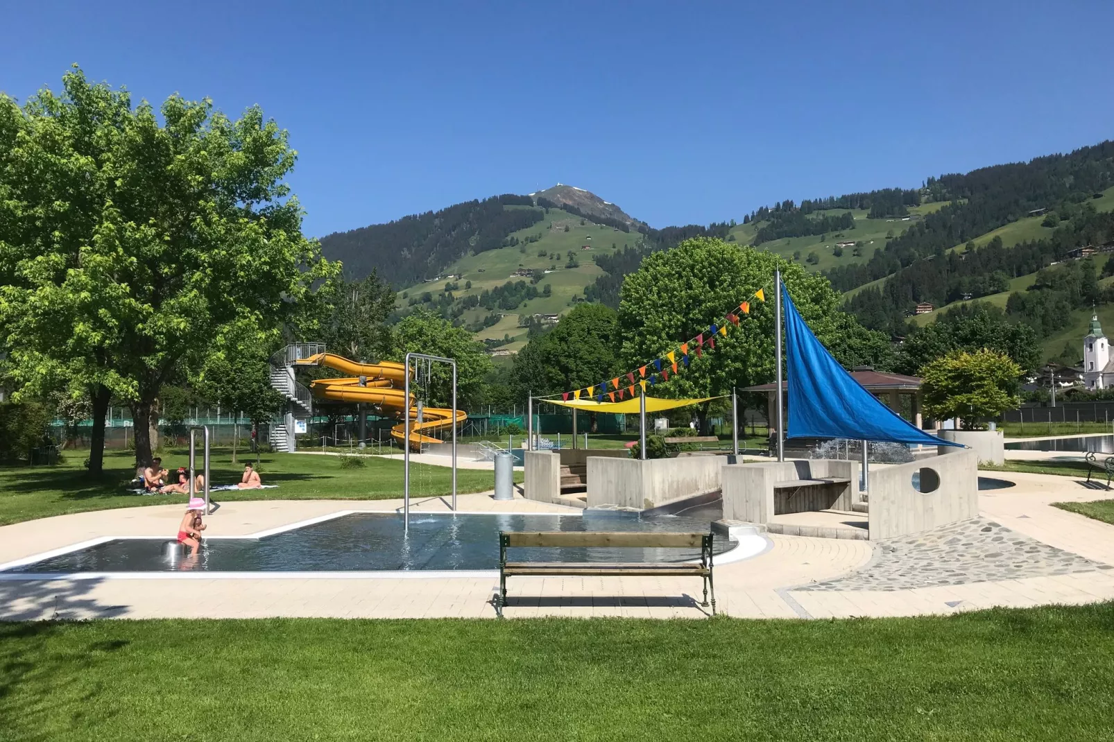 Residenz Edelalm Penthouse-Gebieden zomer 1km