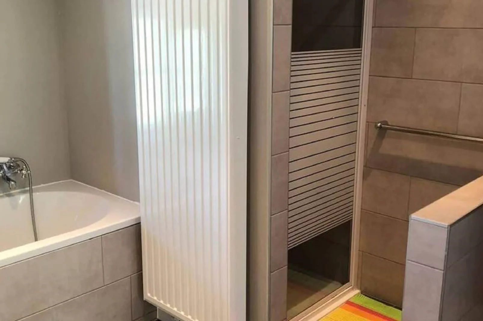 T'Leegland-Badkamer