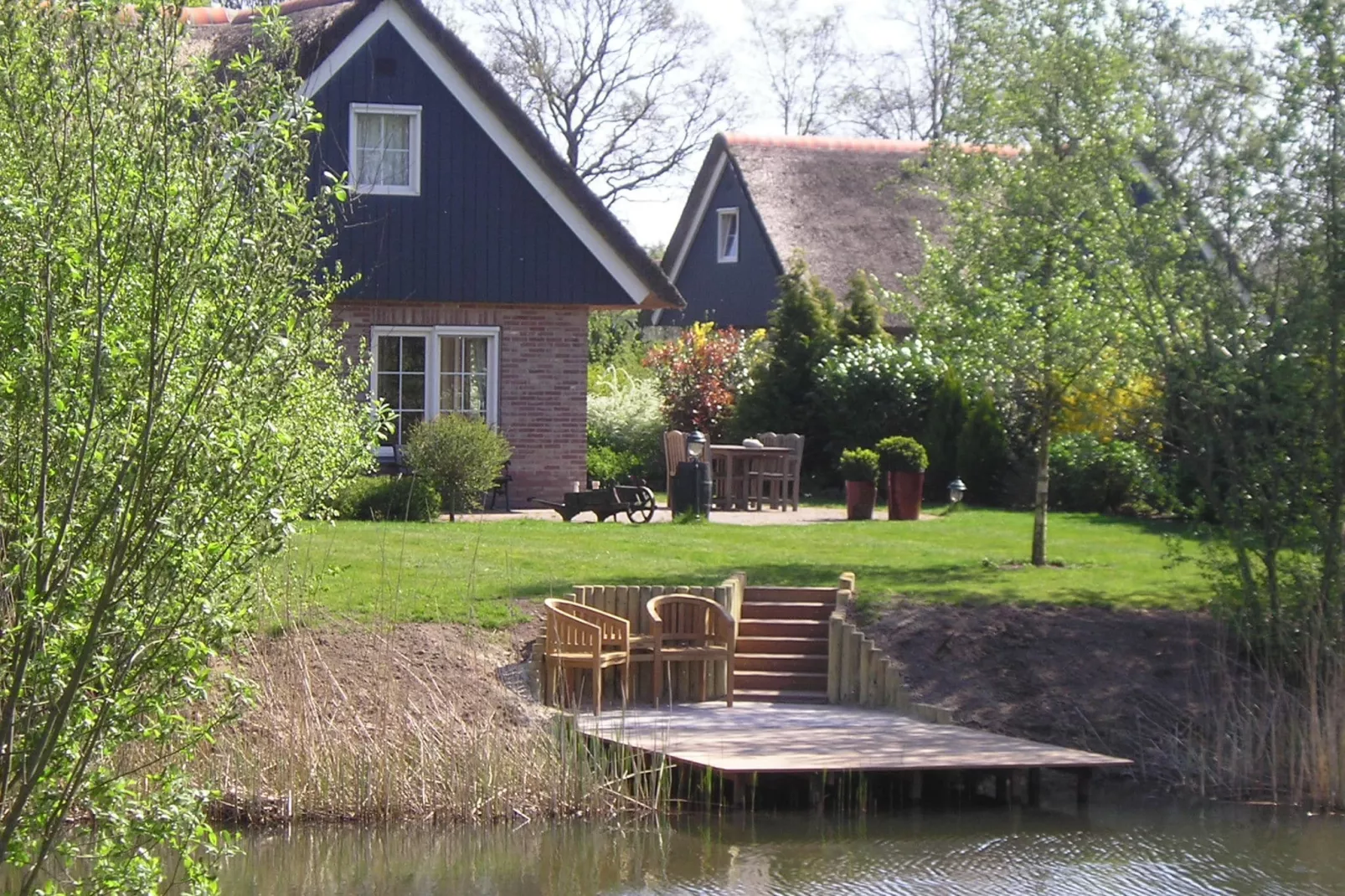 Villapark De Weerribben 2-Tuinen zomer