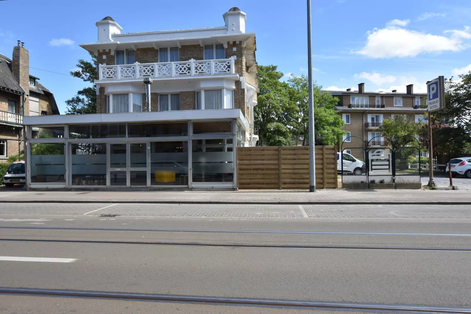 Het huis van Amelie-Buitenkant zomer