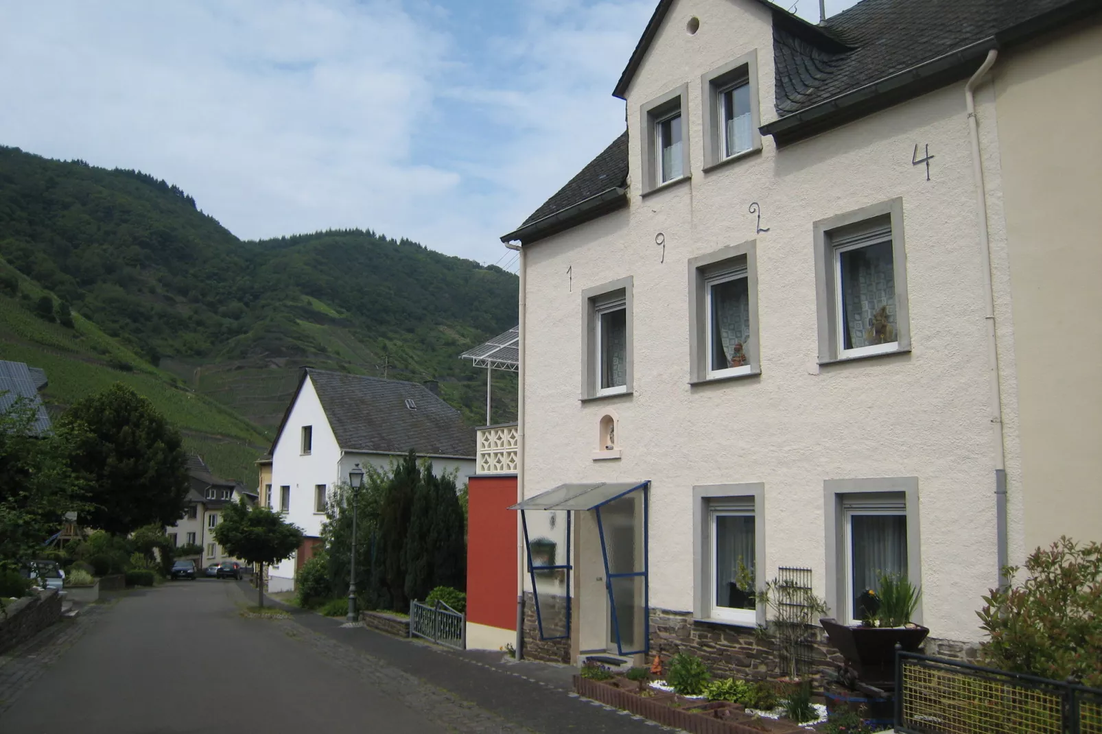 Haus Moselblick-Buitenkant zomer