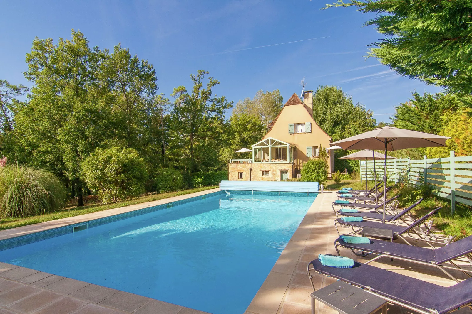 poolofhouse