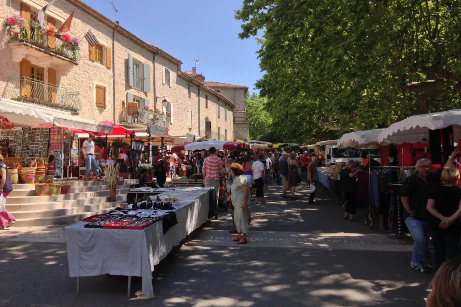 Villa 2 - Sampzon - Lilas-Gebieden zomer 20km