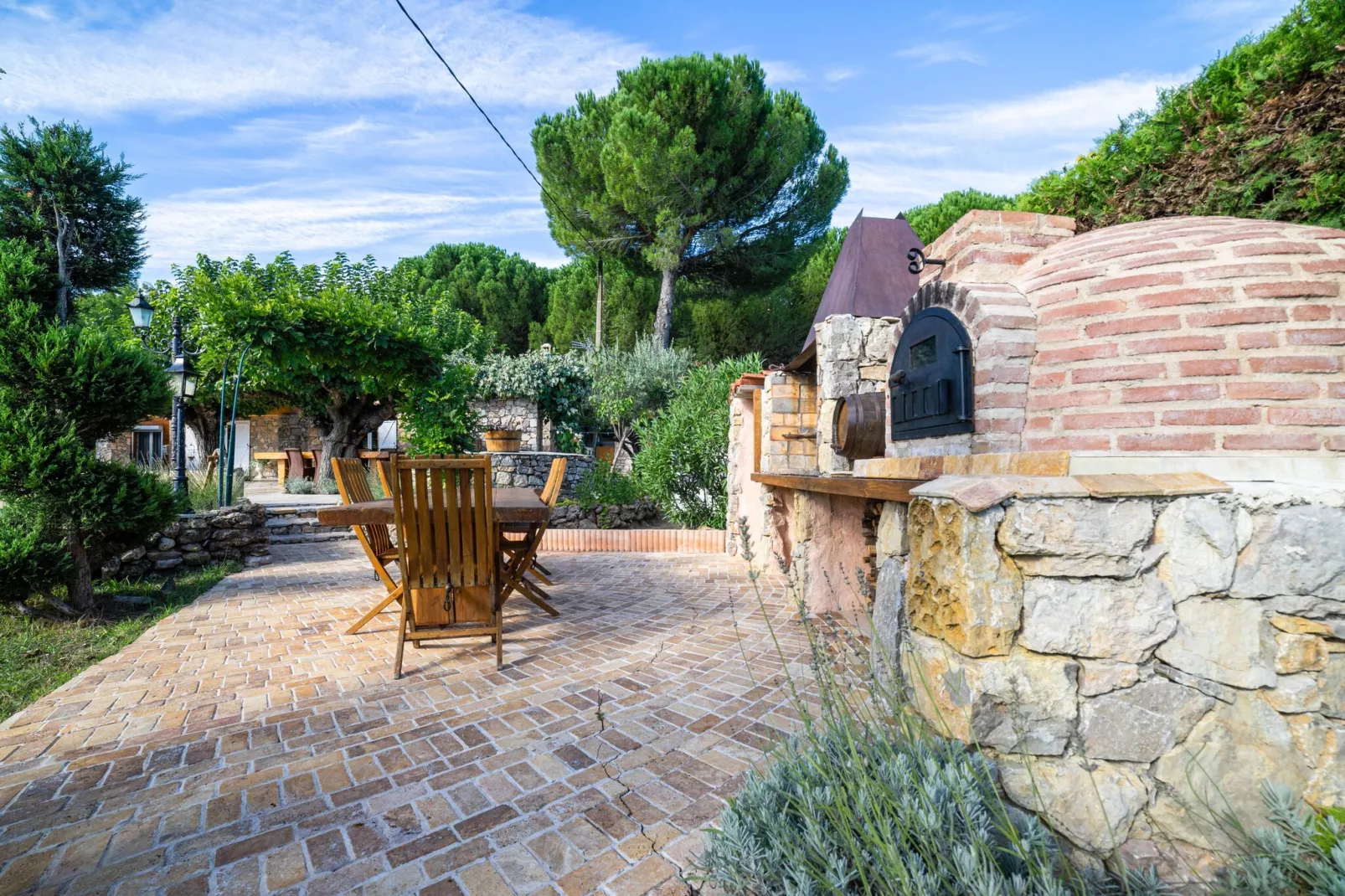 Villa Les Arcs sur Argens-Tuinen zomer