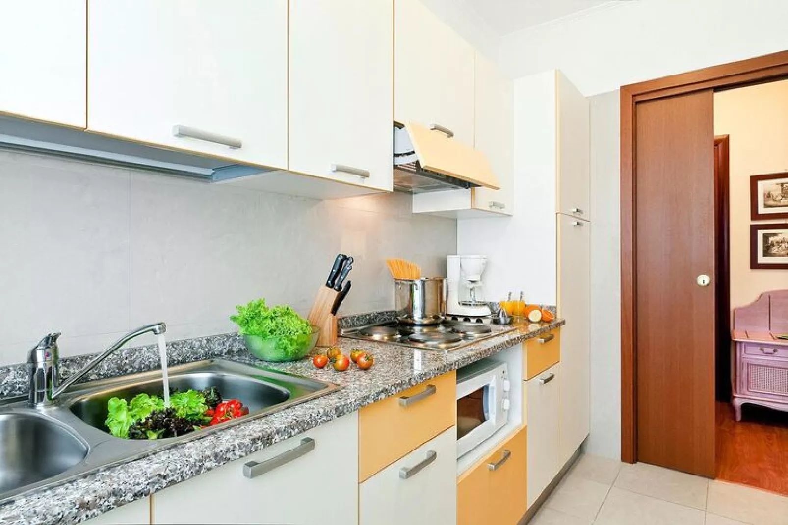 Residence Carl & Do Baveno-Bilo Standard 2 pax-Keuken