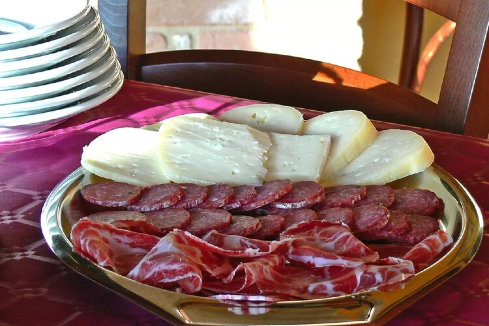 Agri-tourism La Filomena Montefortino - l'Infinito-Eetkamer